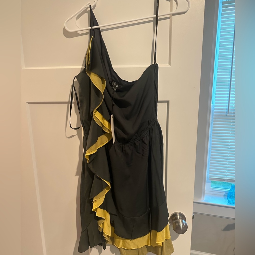 Asymmetrical mini dress, size large. Charcoal and mustard colored. NWT.